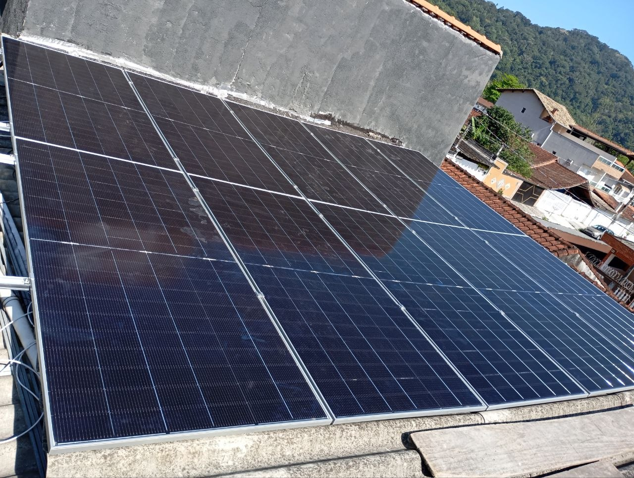 Sistema fotovoltaico instalado em Praia Grande