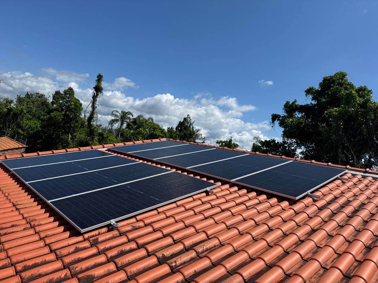 Sistema fotovoltaico instalado em Itanhaém